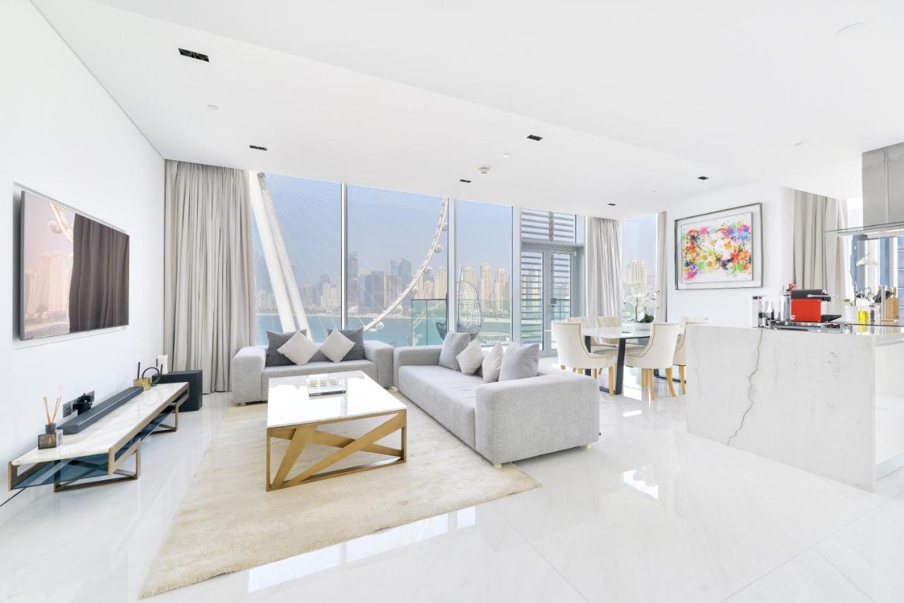 Spectacular 3 Bedroom Condo With Maids Room Facing The Dubai Eye Exterior photo